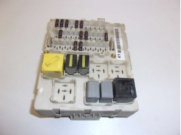 BOITE A FUSIBLE FORD REF: 518273305,2M5T14A073BD