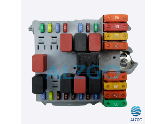 BOITE A FUSIBLE PEUGEOT / CITROEN / FIAT REF:1349948080